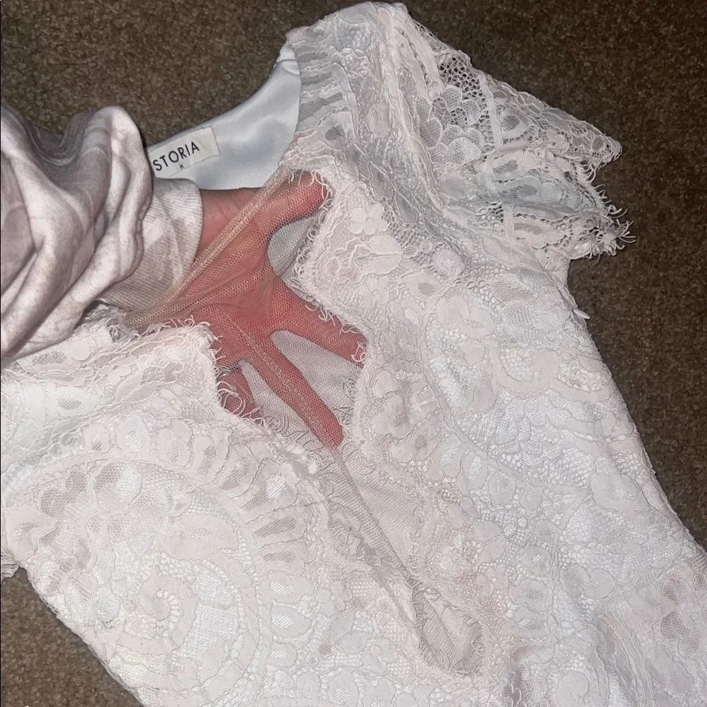 Storia White Lace Mini Dress - Picture 4 of 7